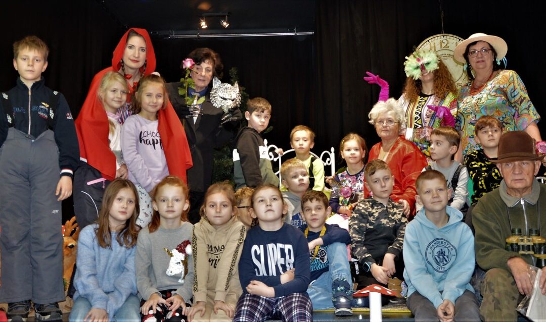 Czerwony Kapturek i Teatr u Przyjaciół