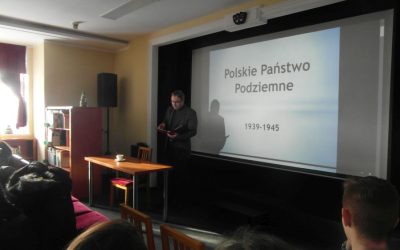 Wykład dr hab. Witolda Gieszczyńskiego dla młodzieży z ZSO im. W. Kętrzyńskiego