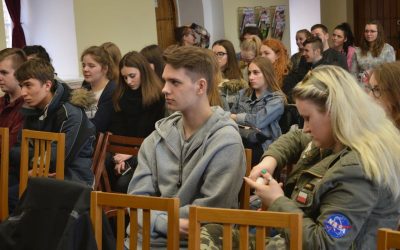 „TERRORYŚCI SŁOWA – O HEJCIE I HEJTERACH” WYKŁAD DR HAB. ALINY NARUSZEWICZ-DUCHLIŃSKIEJ