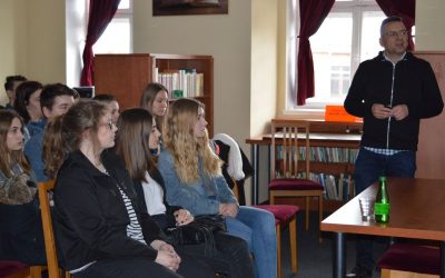 „Groteska i jej funkcje w literaturze XX i XXI wieku”