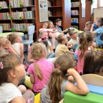 Smerfy w bibliotece - wycieczka