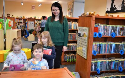 Biedronki z wizytą w bibliotece